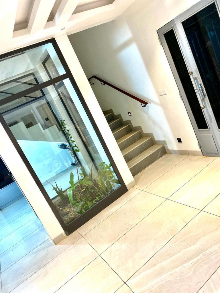 Luxury Suites Chester One Ντακάρ Εξωτερικό φωτογραφία